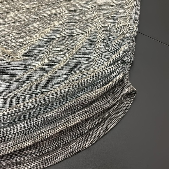 Maurice's Women's Top Shirt Metallic Silver Stripe Scrunched Sides Size Large - Picture 8 of 8